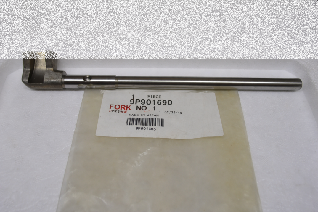 Bmc Levend 80 Şanzıman 1.Vites Sürgü Mili A.15 9P901690 - 1